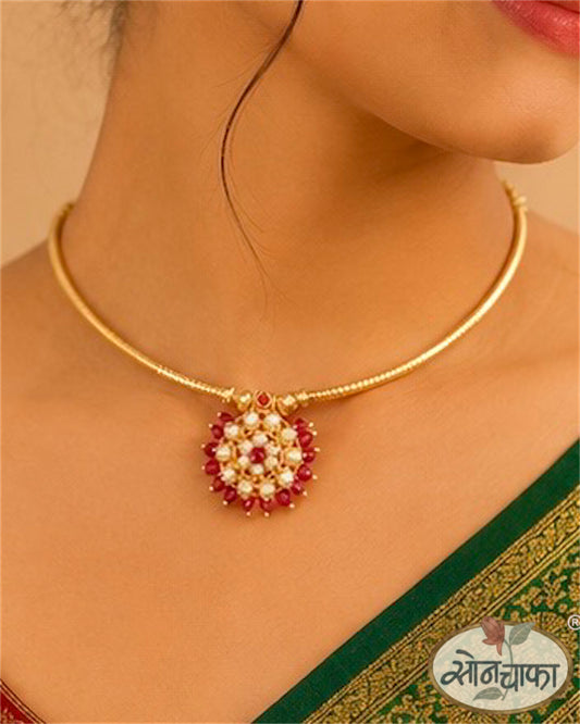 ALLURING PEARL BEADS SARI NECKLACE