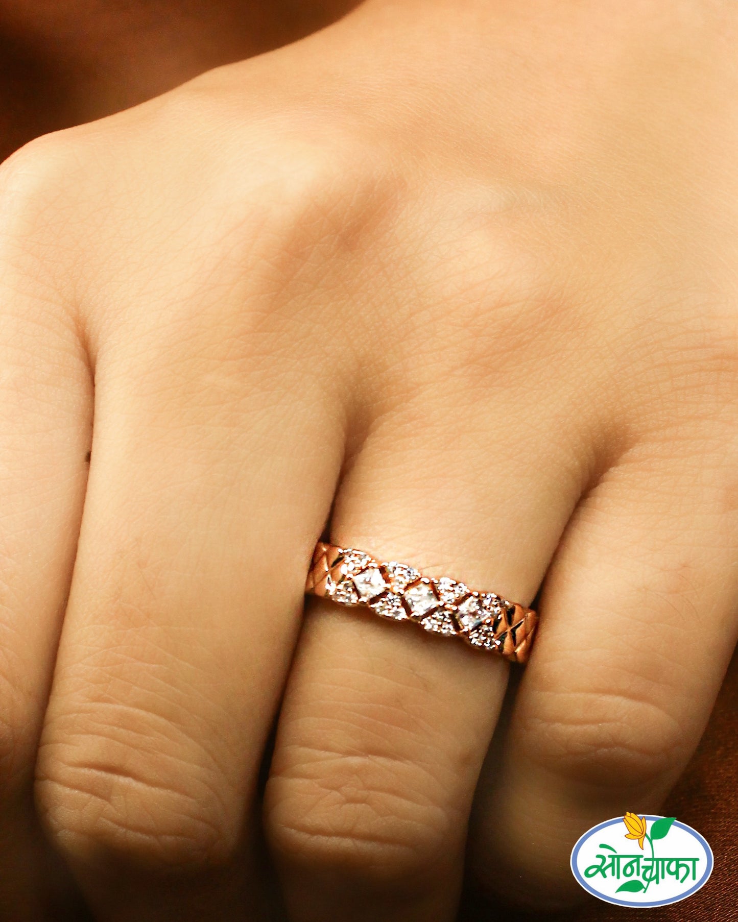 CLASSY DIAMOND RING