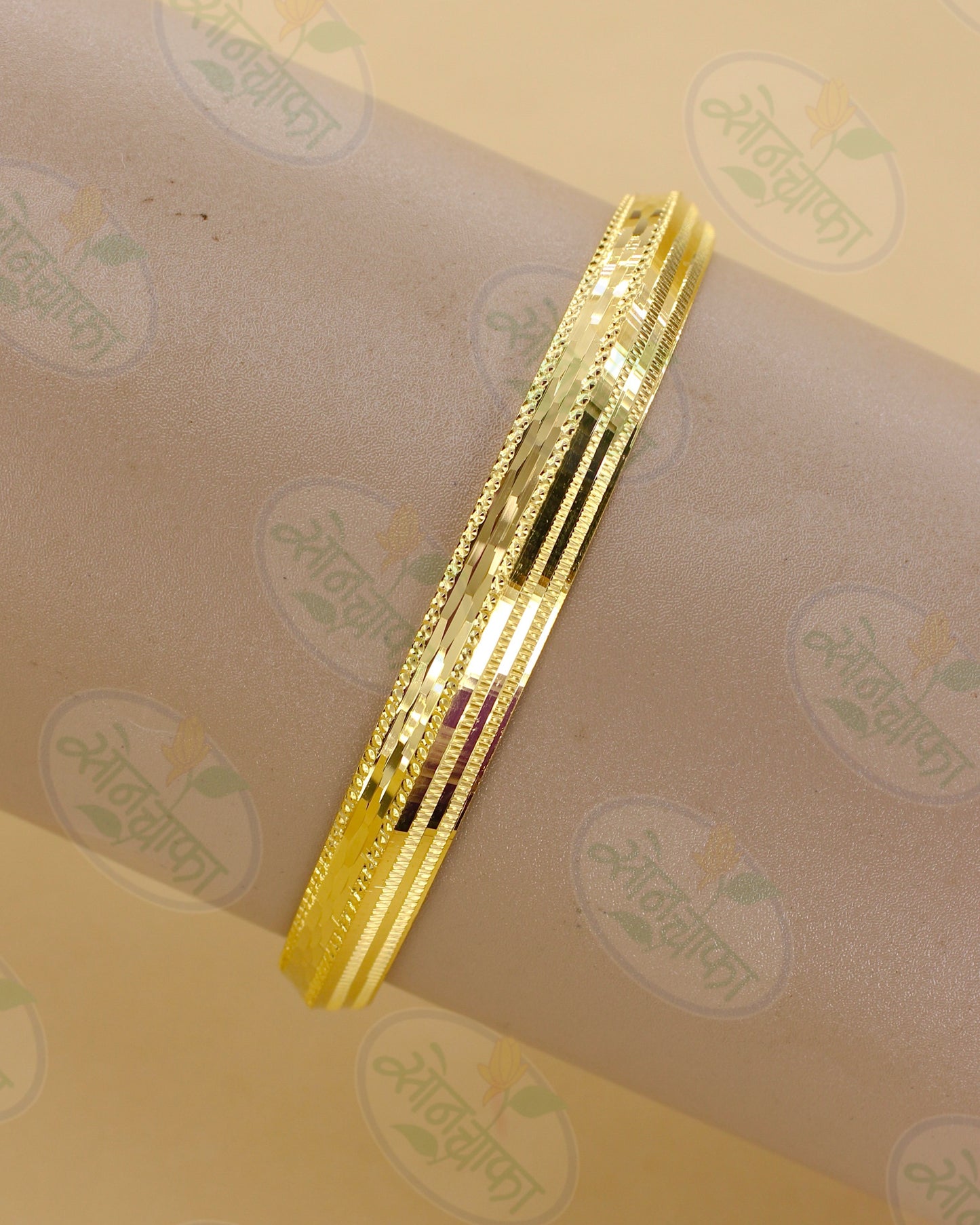 GRACEFUL DESIGNER MEN'S KADA
