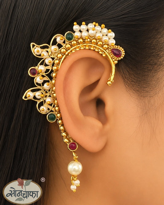 GRACEFULL ANTIQUE EAR-CUFF