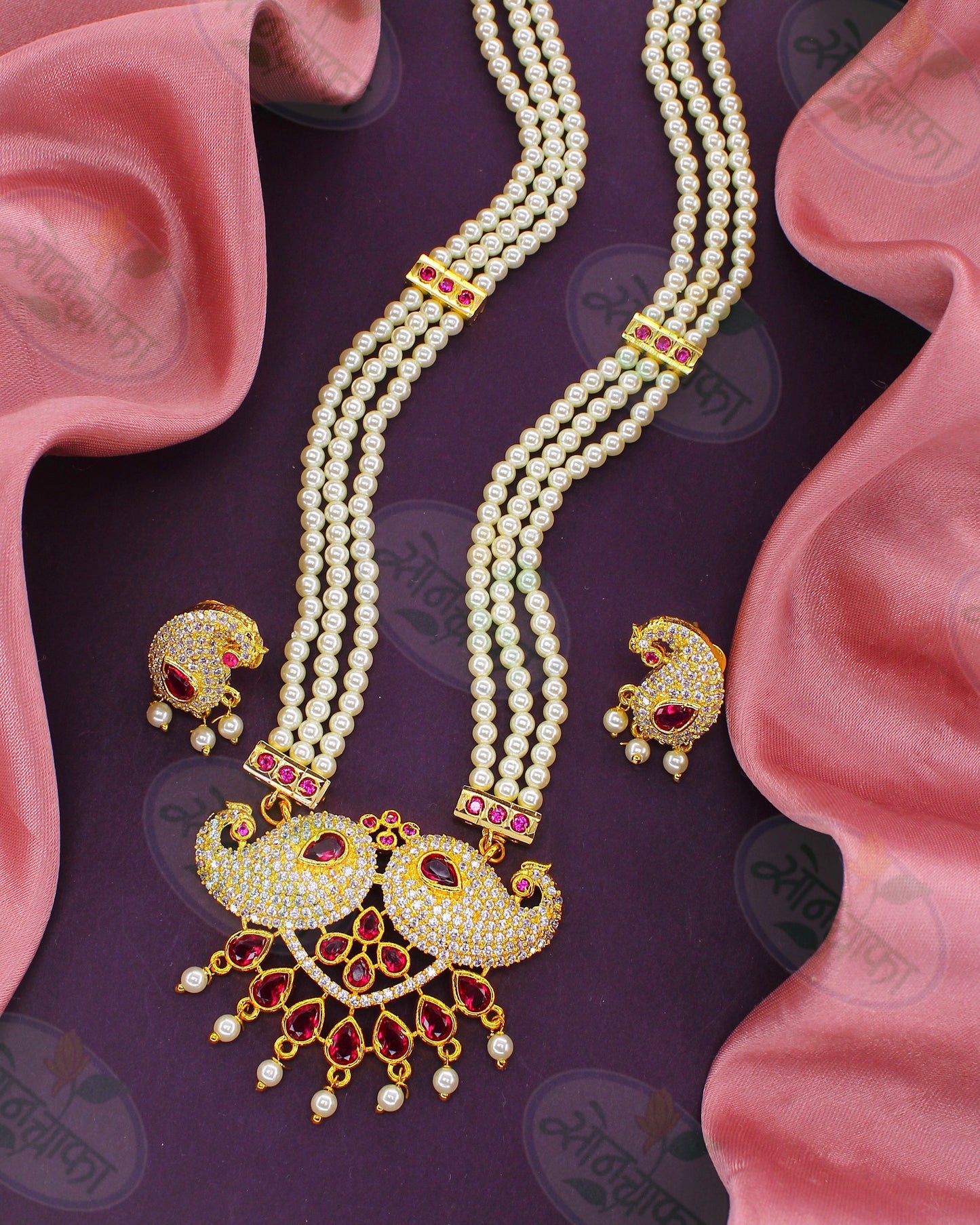 UNIQUE DESIGNER NECKLACE