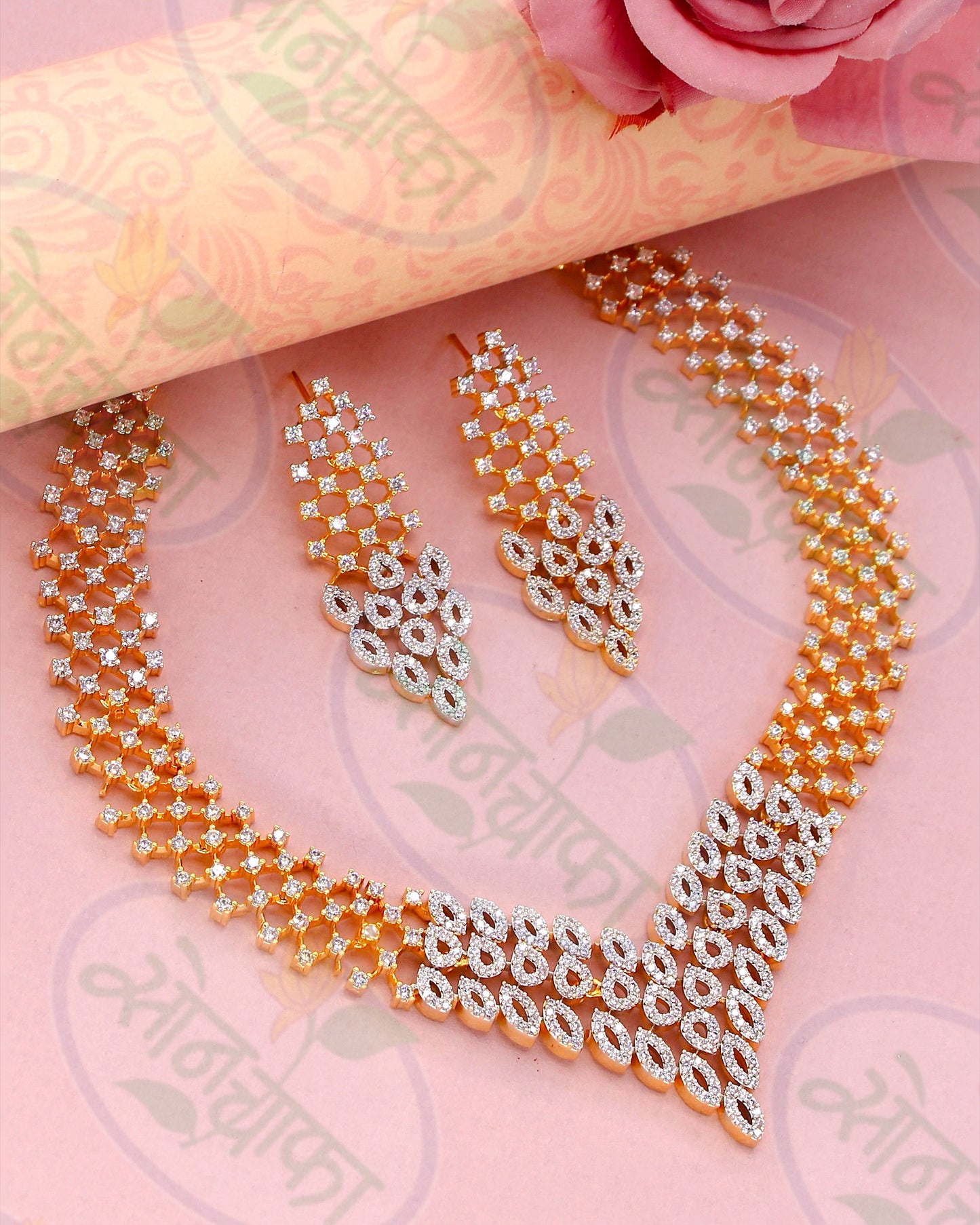 MAJESTIC GRAND NECKLACE