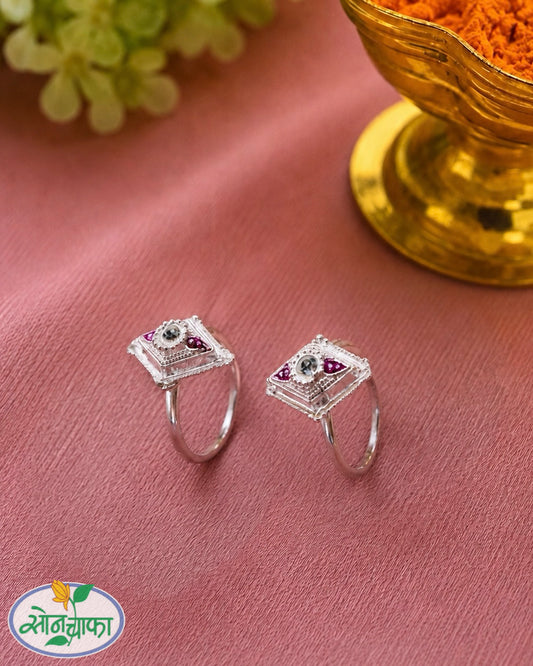 ELEGANT SILVER JODAVI