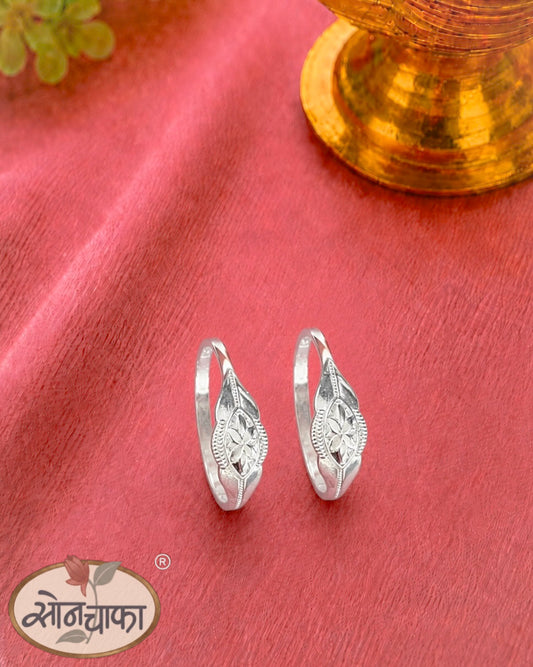 ALLURING SILVER JODAVI