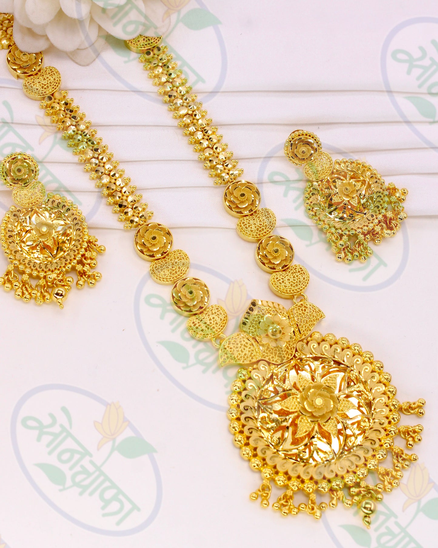 BLOSSOM DESIGNER NECKLACE