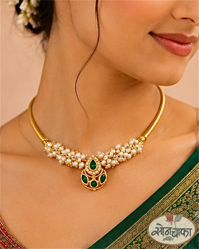 ALLURING PEARL BEADS SARI NECKLACE