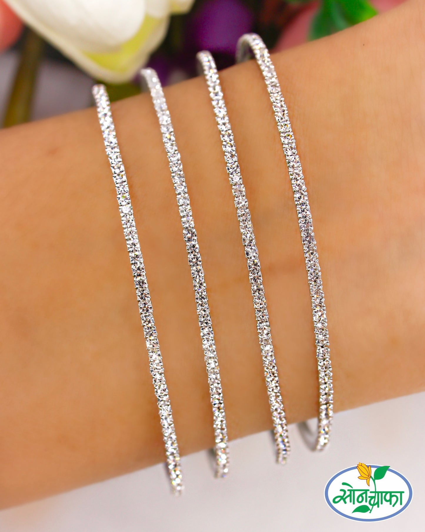 PRETTY DIAMOND BANGLES