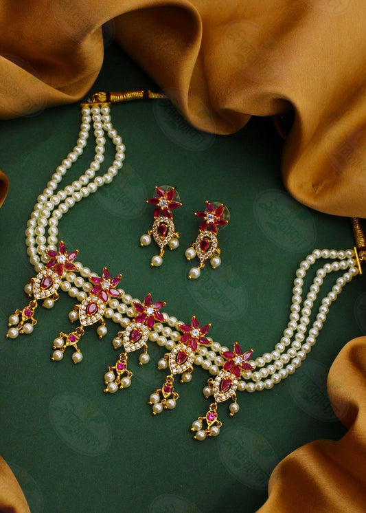 FLORET PUNERI NECKLACE