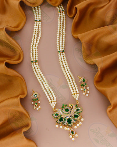 RADIANT GLAM PEARL NECKLACE