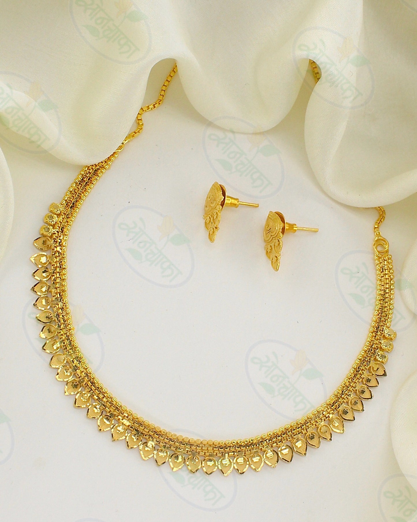 LEAF DESIGNER GOLD PLATED NECKLACE