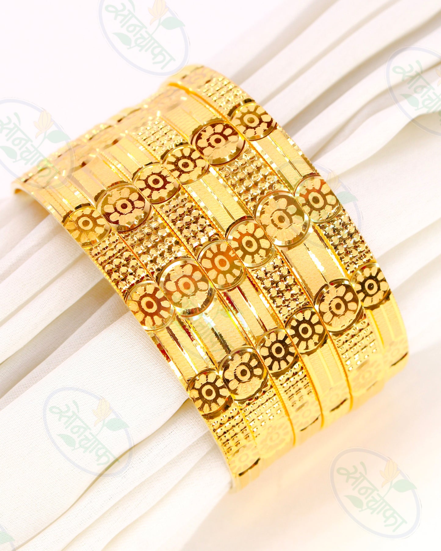 FANCY 6 PC BANGLES