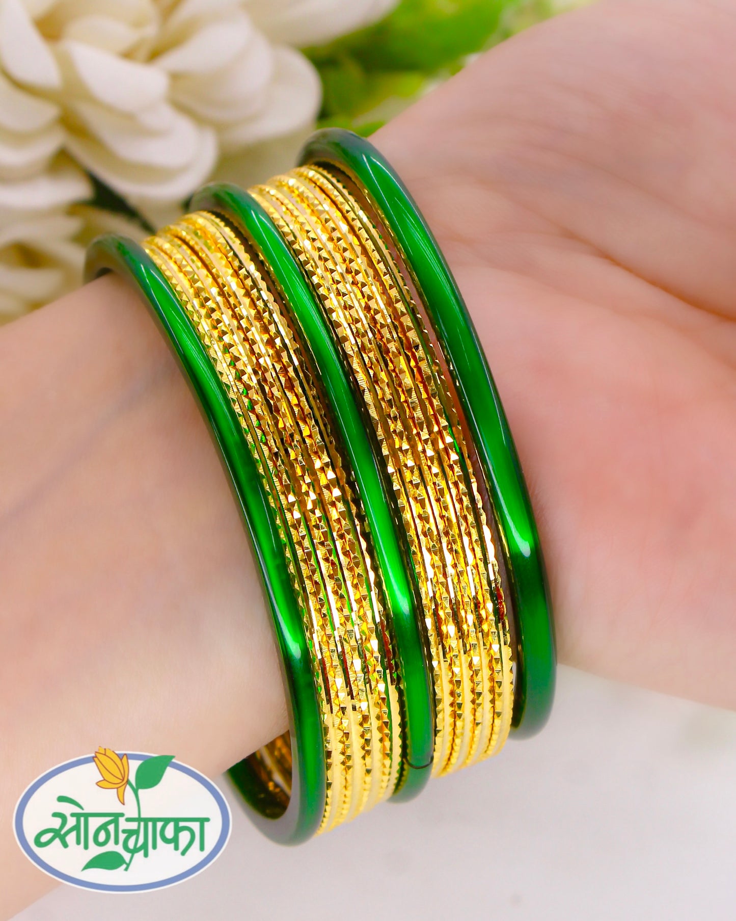SIMPLE GRACE GOLD PLATED BANGLES