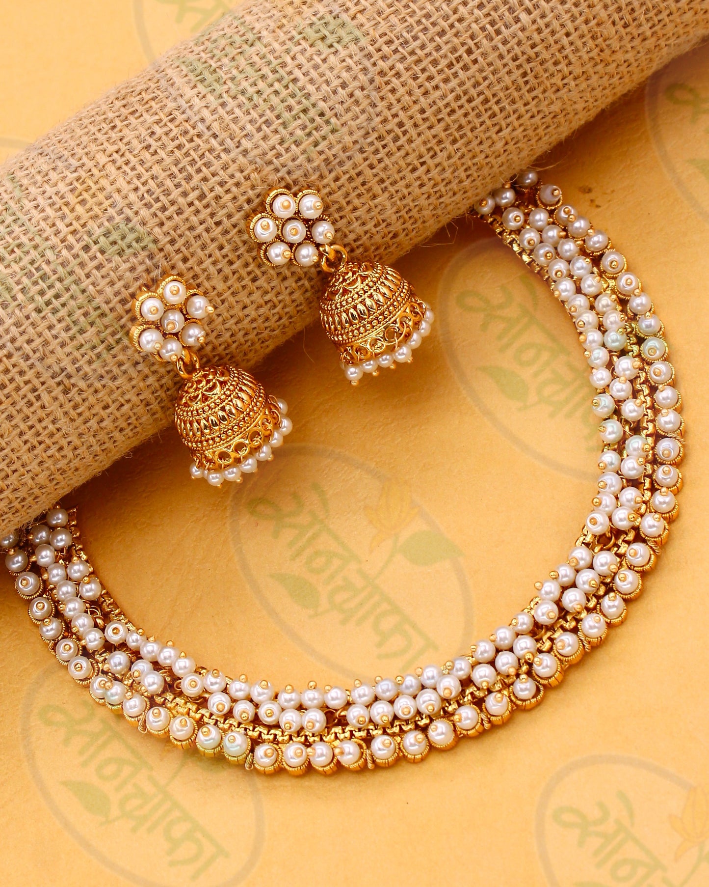 CLASSY MOTI NECKLACE SET