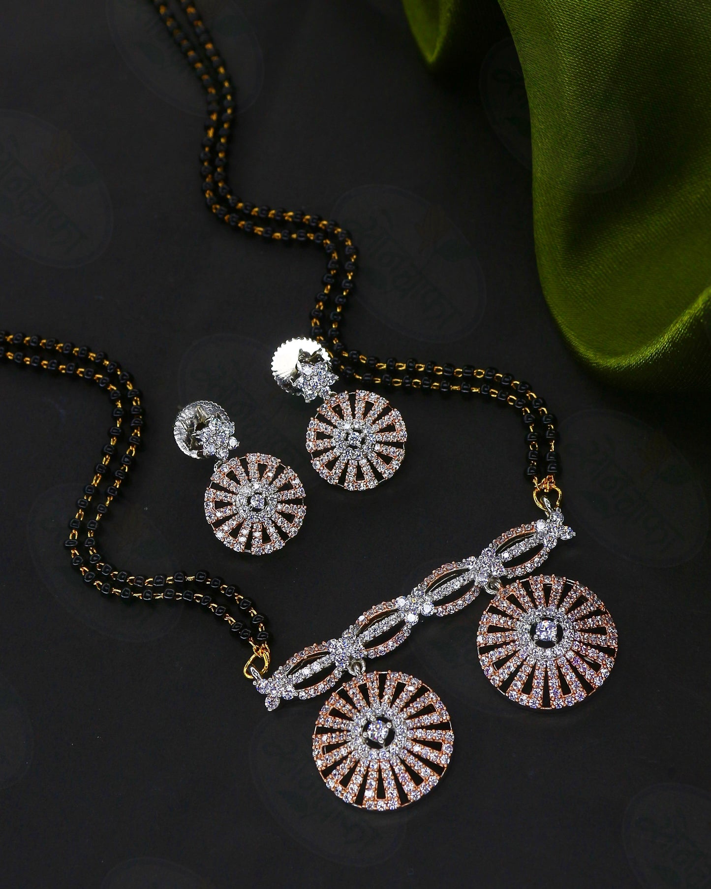 DELIGHTFUL DIAMOND MANGALSUTRA