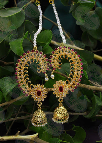 EXQUISITE MOTI EAR-CUFFS