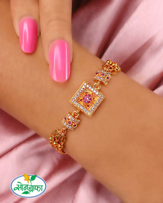 GLIMMERING SQUARE BRACELET