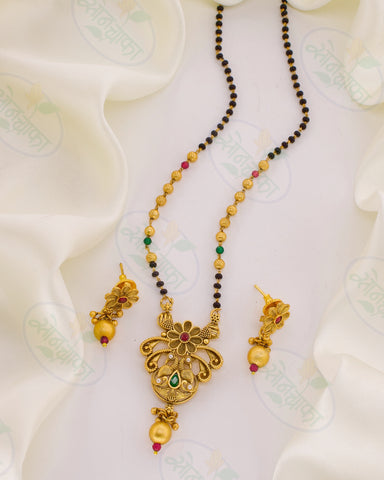 SLEEK FLORAL RAJWADI MANGALSUTRA