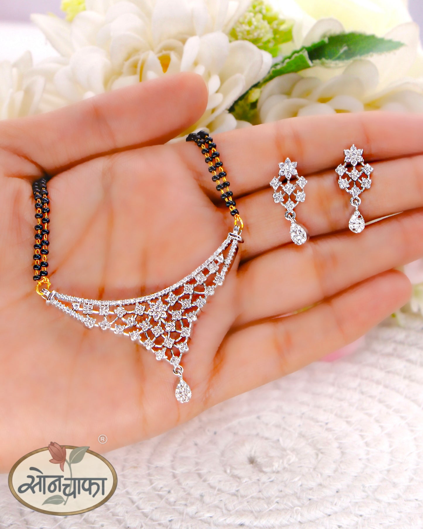 SHIMMERING DIAMOND MANGALSUTR