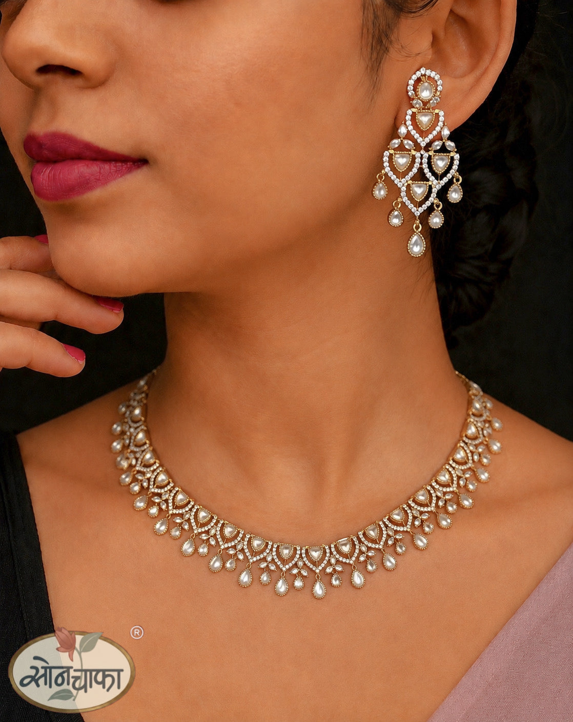 ENTICING RAJASI NECKLACE