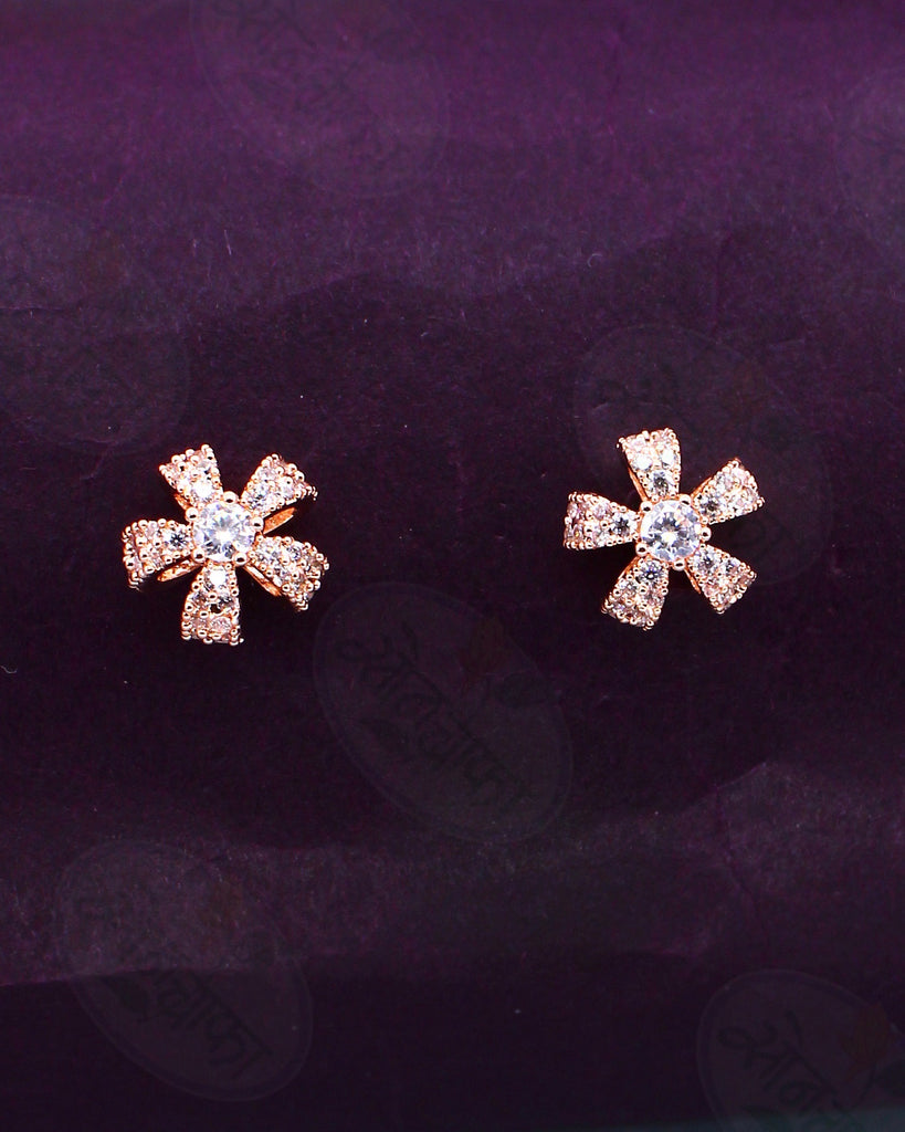 14KY 1.35CTW DIAMOND 7-STONE FLOWER EARRINGS – Special Designs Jewelers