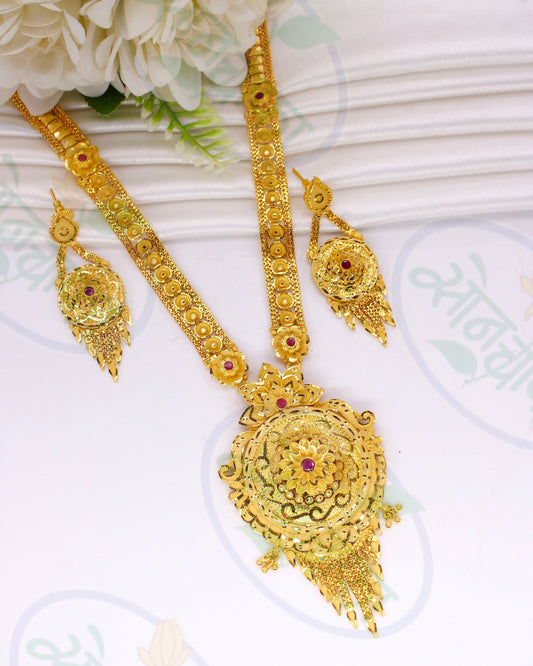 STYLISH FLORAL NECKLACE