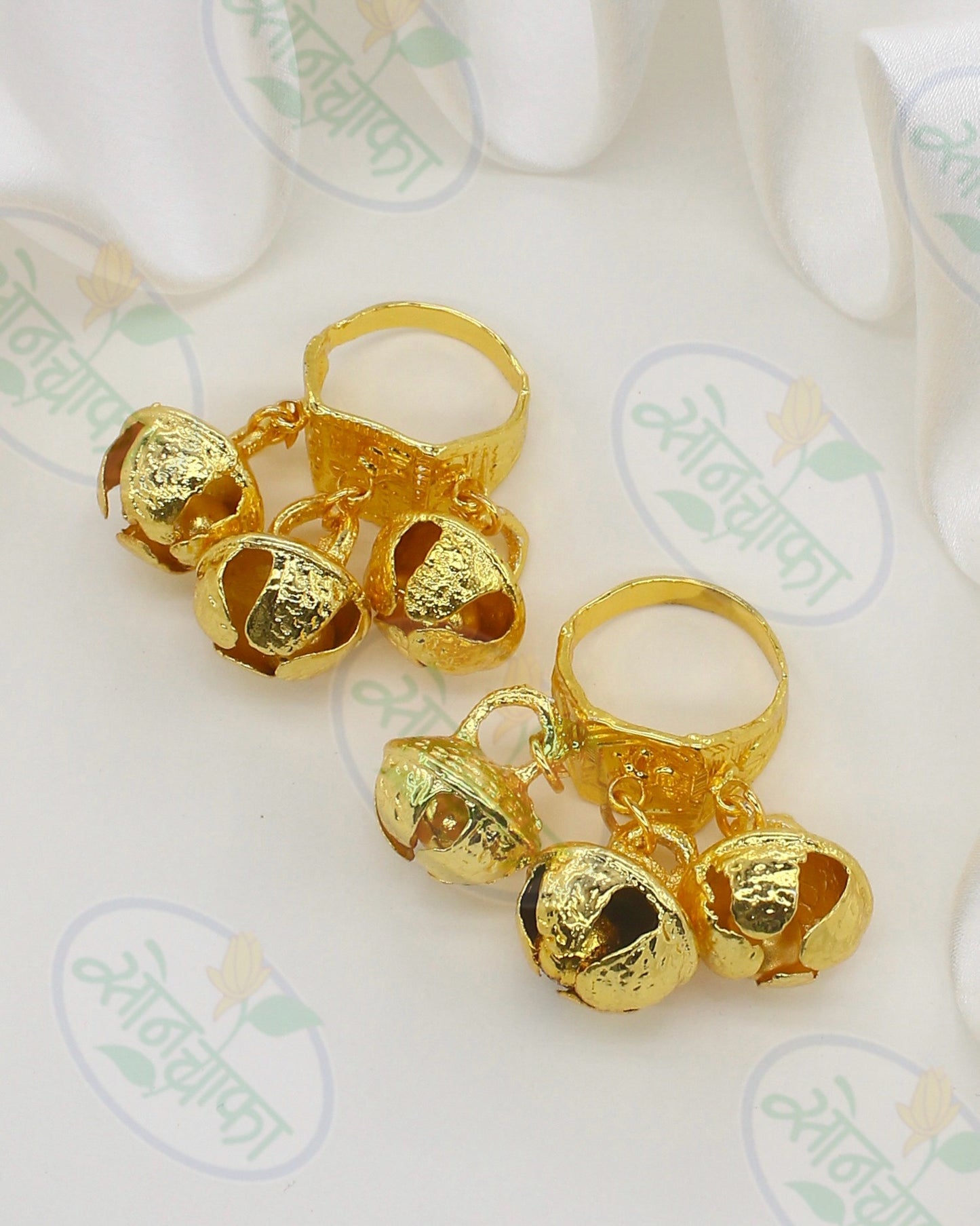 GHUNGROO FINGER RING