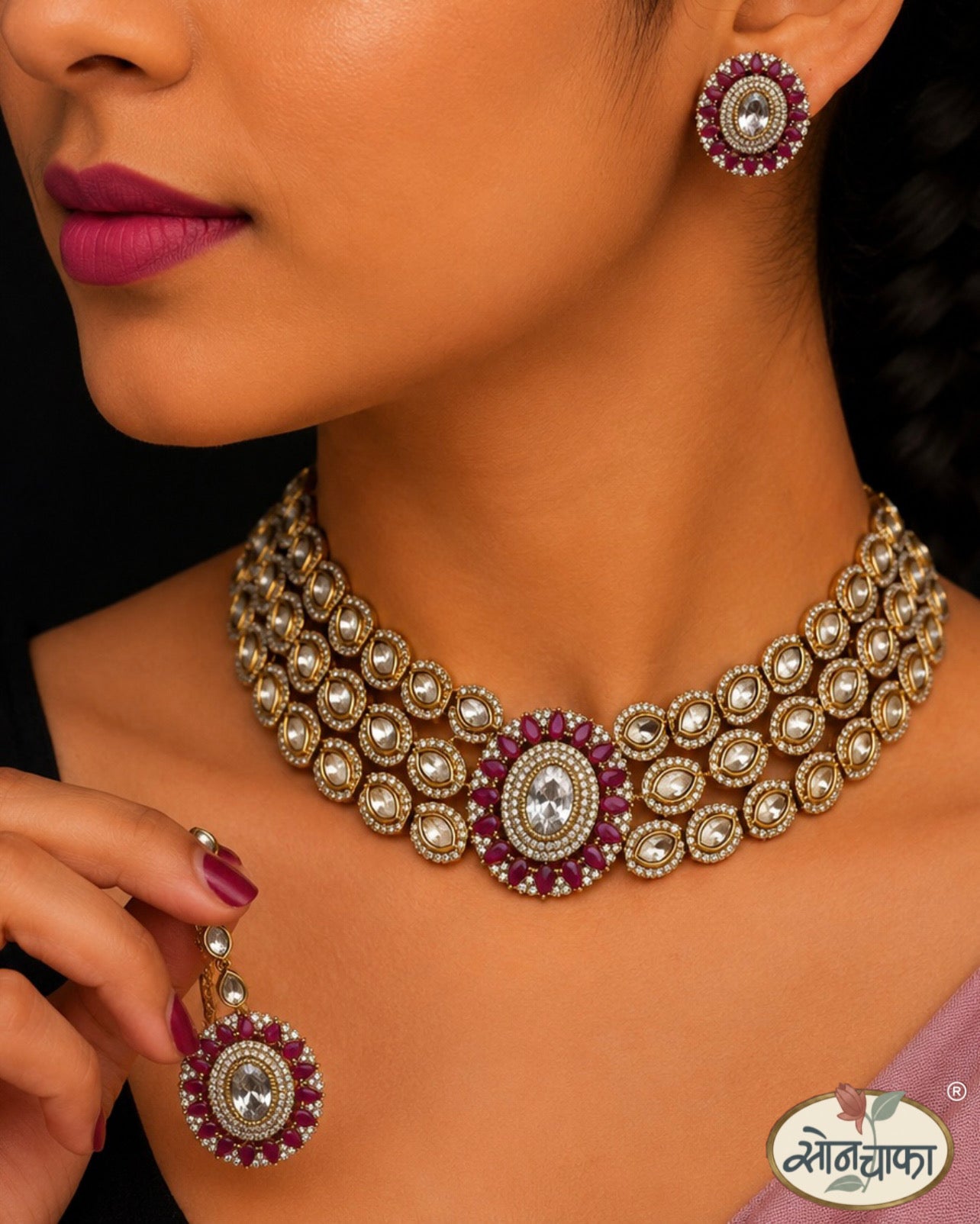 OVAL ELEGANCE NECKLACE