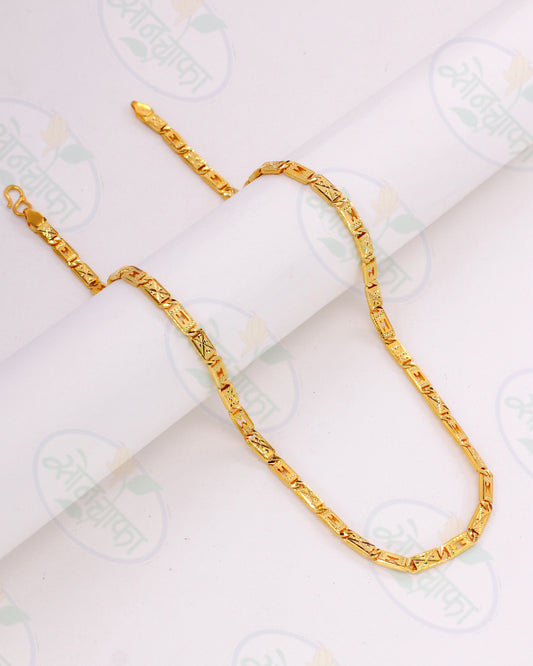 CHARMING GOLD PLATED CHAIN