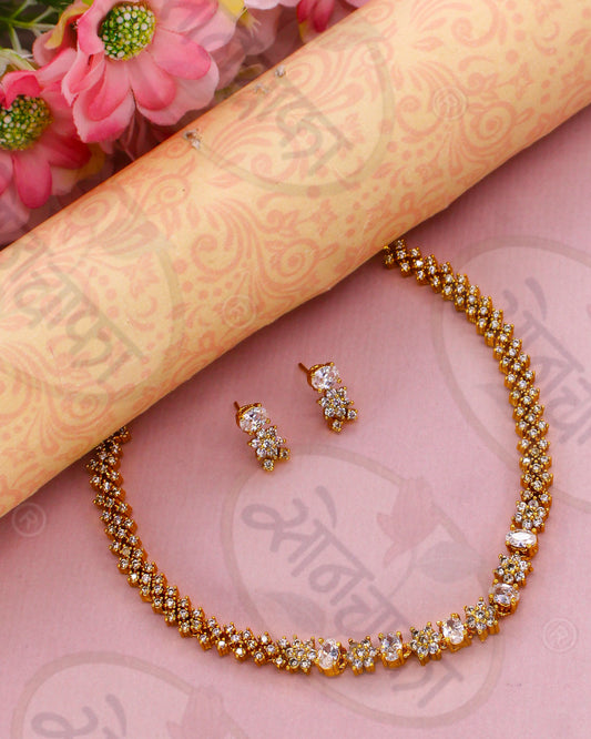 EMERALD BLOOM FLORAL NECKLACE