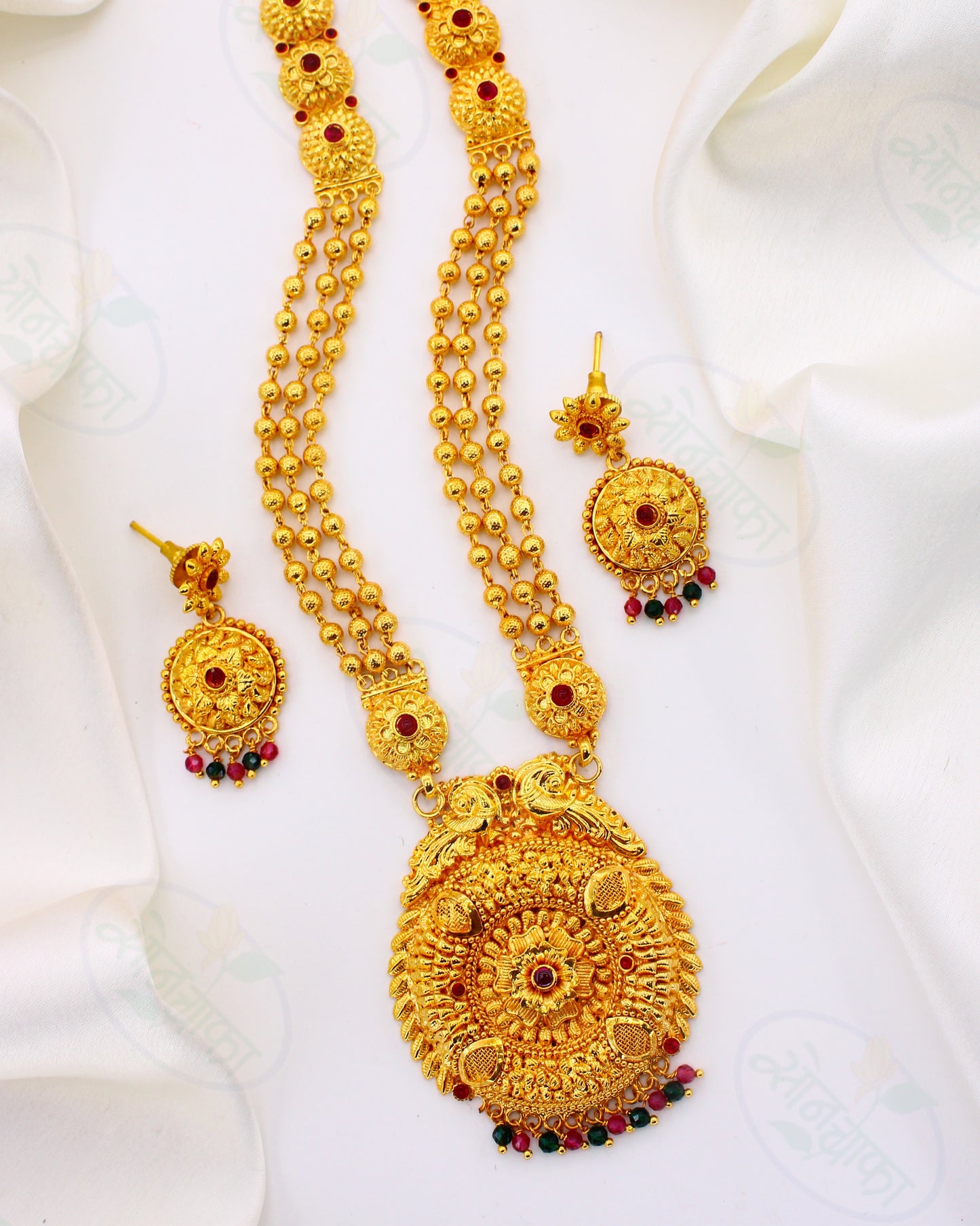 ROYAL FLORET MATTE NECKLACE