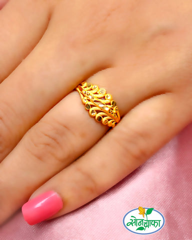 GLINTING GLOSSY GOLD PLATED RING