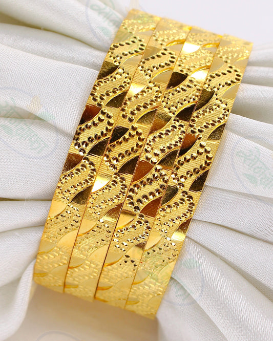 GOLD TONE STUNNING DESIGNER BANGLES