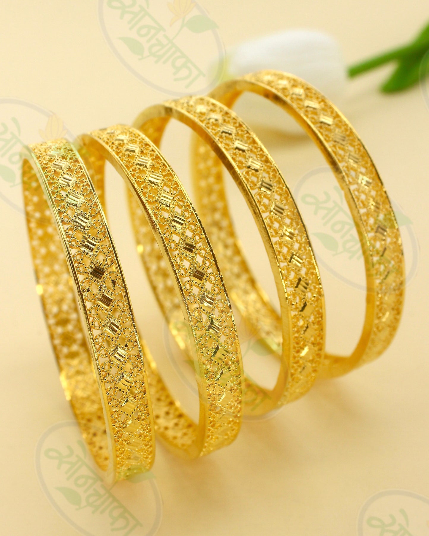 ROYAL GLAM GOLD PLATED BANGLES