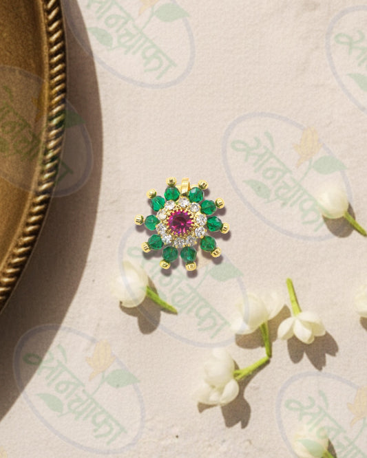 TRENDY GREEN STONE NOSEPIN
