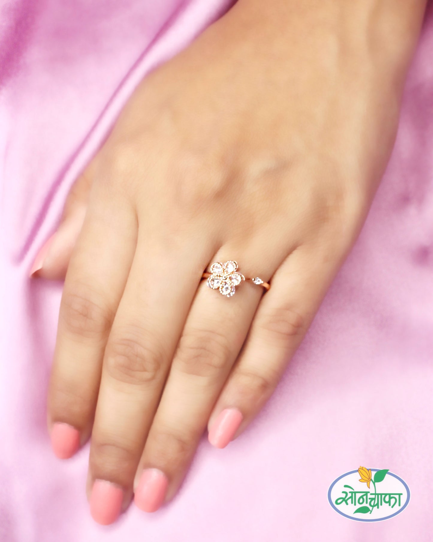 DELICATE DIAMOND RING
