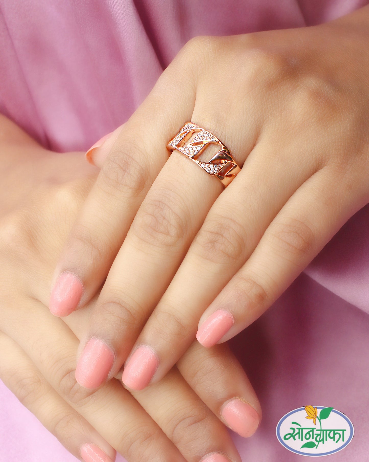 UNIQUE DESIGNER FINGER RING