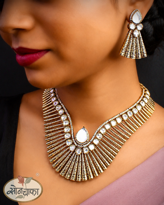 CLASSIC  KUNDAN FAN NECKLACE