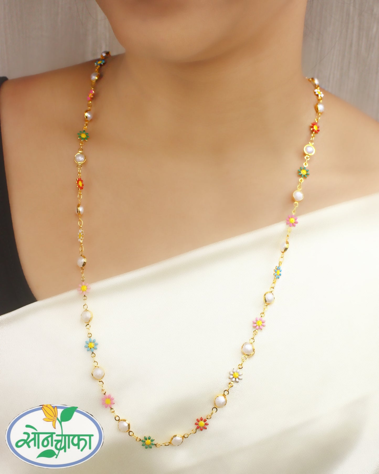 MODISH FLORAL CHAIN
