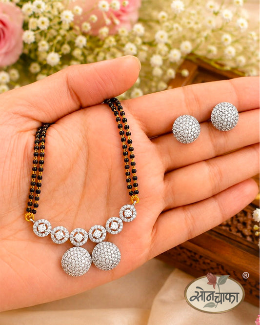GLITTERING DIAMOND WATI PENDANT MANGALSUTRA