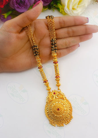 GLOSSY PESHWAI MANGALSUTRA