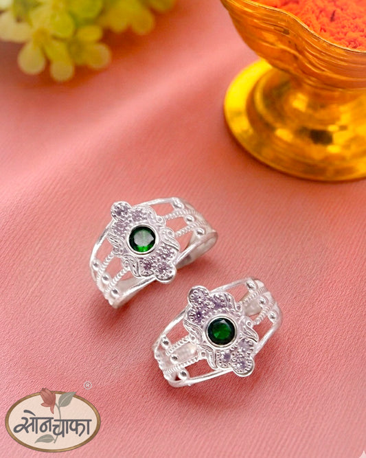 ALLURING GREEN STONE JODAVI