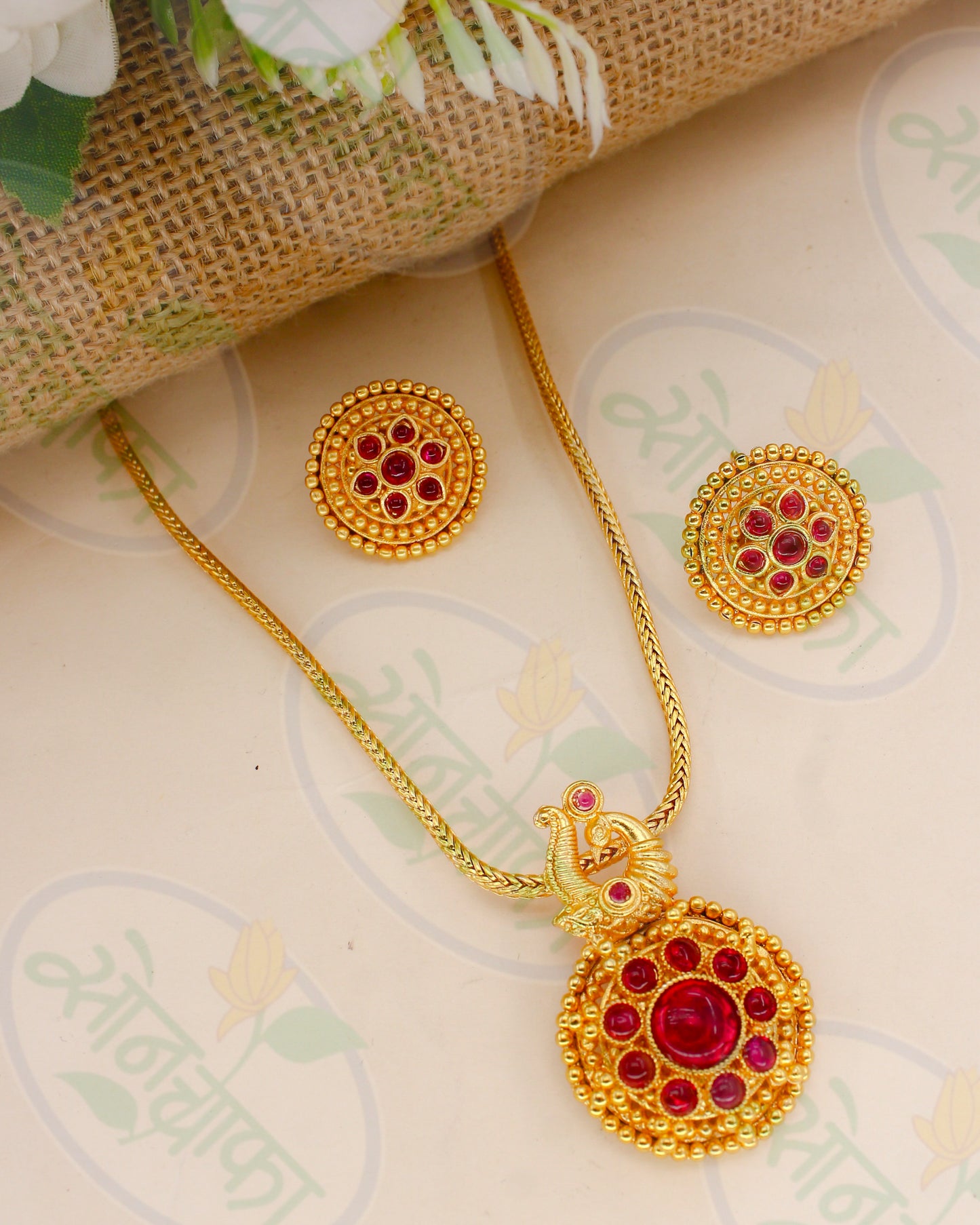 KEMP STONE DESIGNER NECKLACE