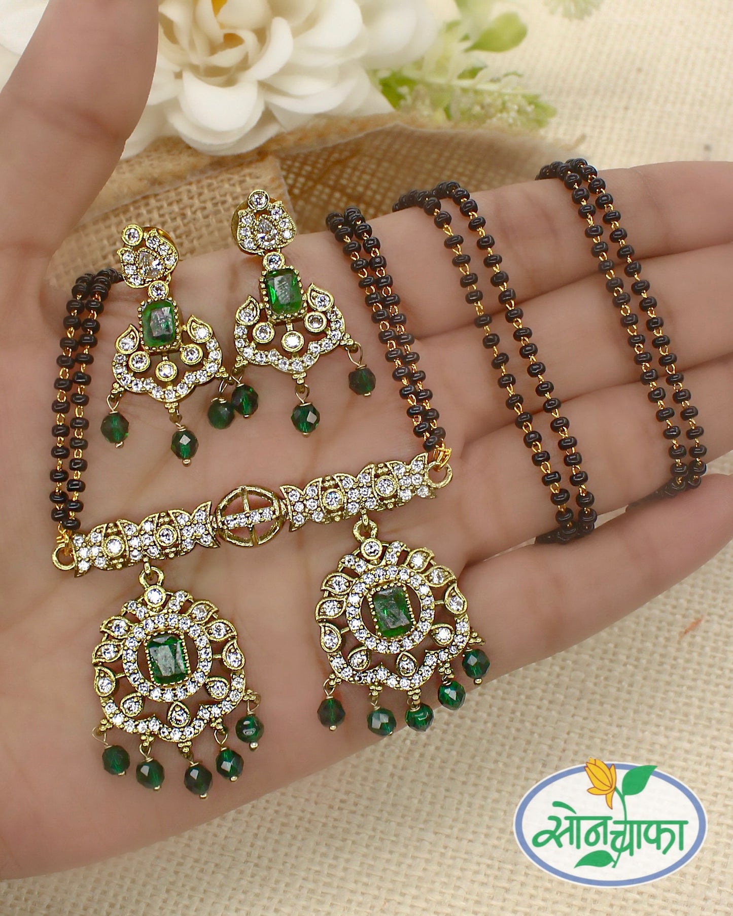 GRACEFUL DESIGNER MANGALSUTRA