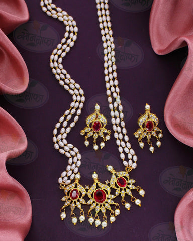 CHIC & GLAM PEARL NECKLACE