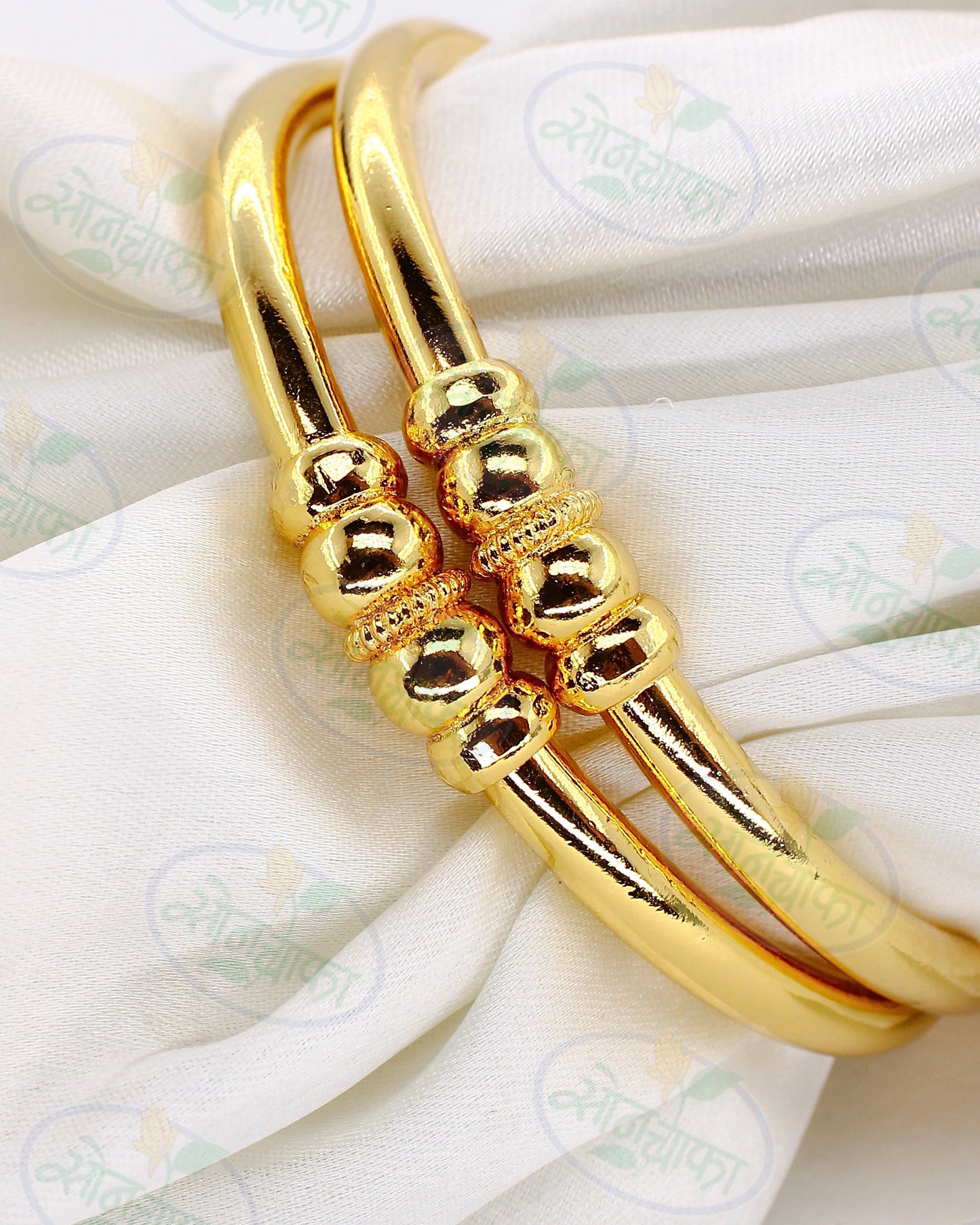 CLASSY GOLDEN BABY BANGLES