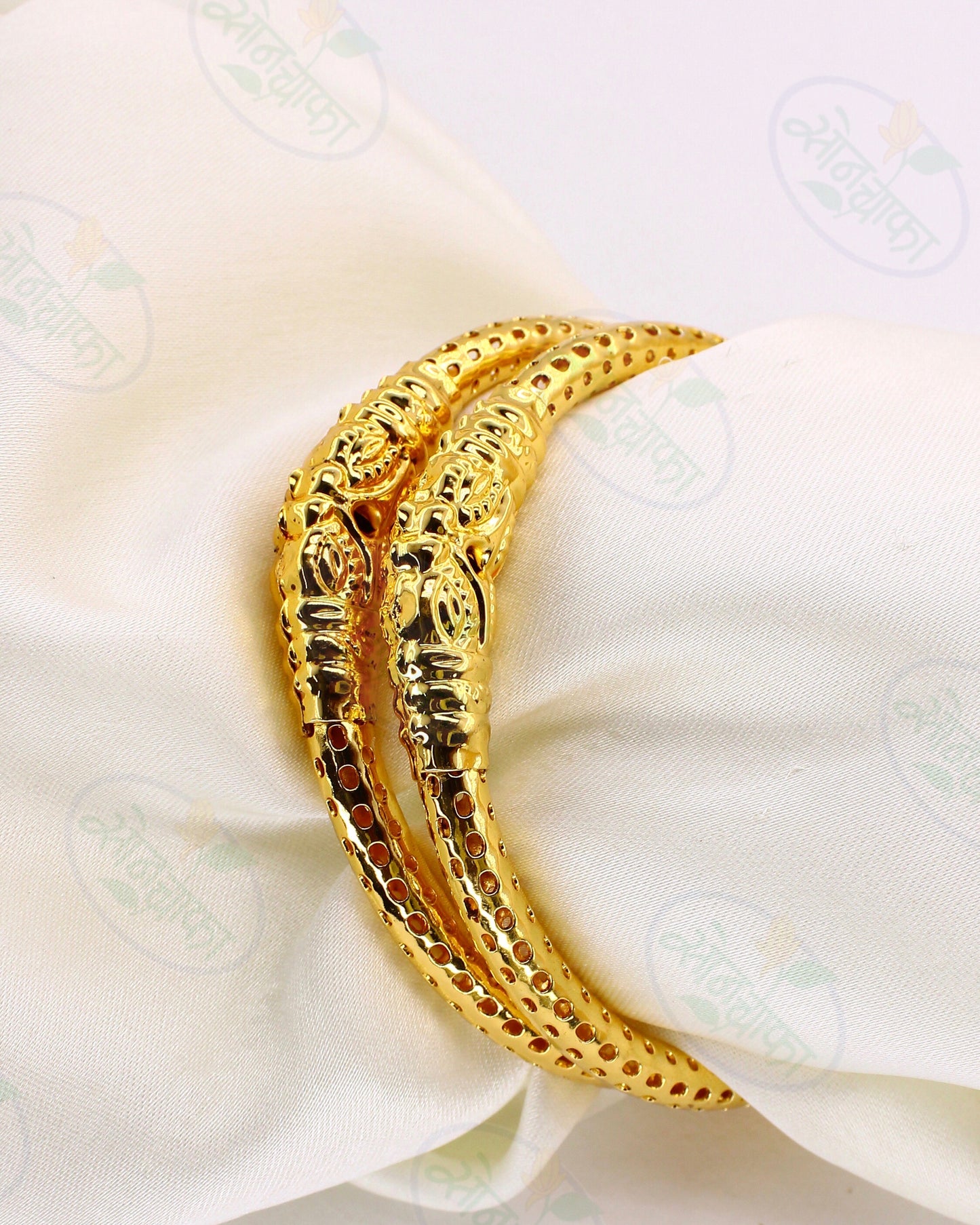 DESIGNER ANTIQUE GOTH