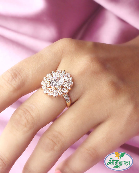 GLINTING GLOSSY DIAMOND RING