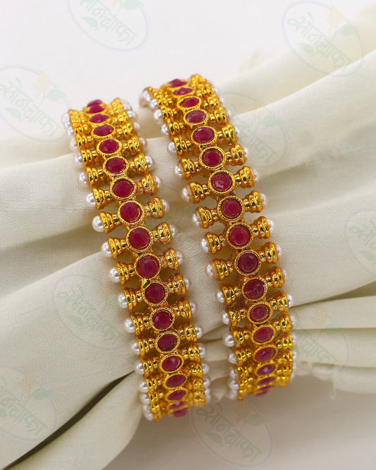 BRILLIANT MOTI BANGLES