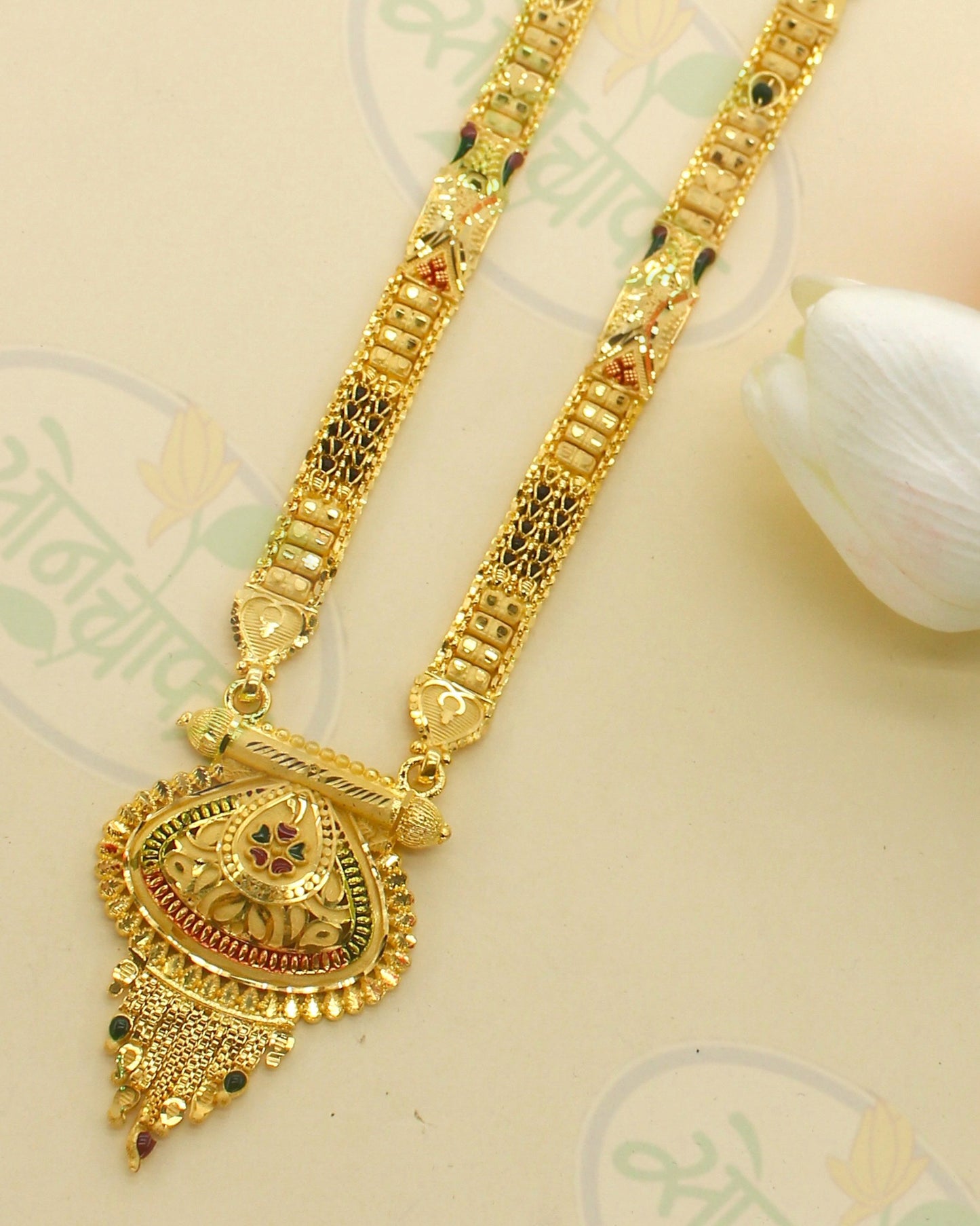 PRETTY GOLD PLATED MANGALSUTRA
