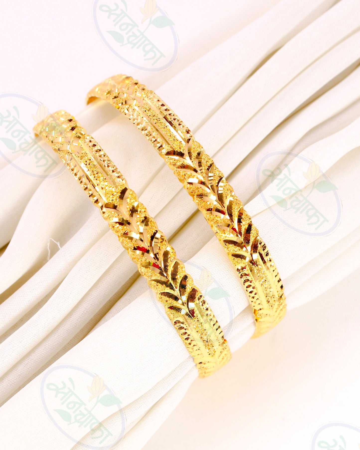 STUNNING GOLD PLATED BANGLES